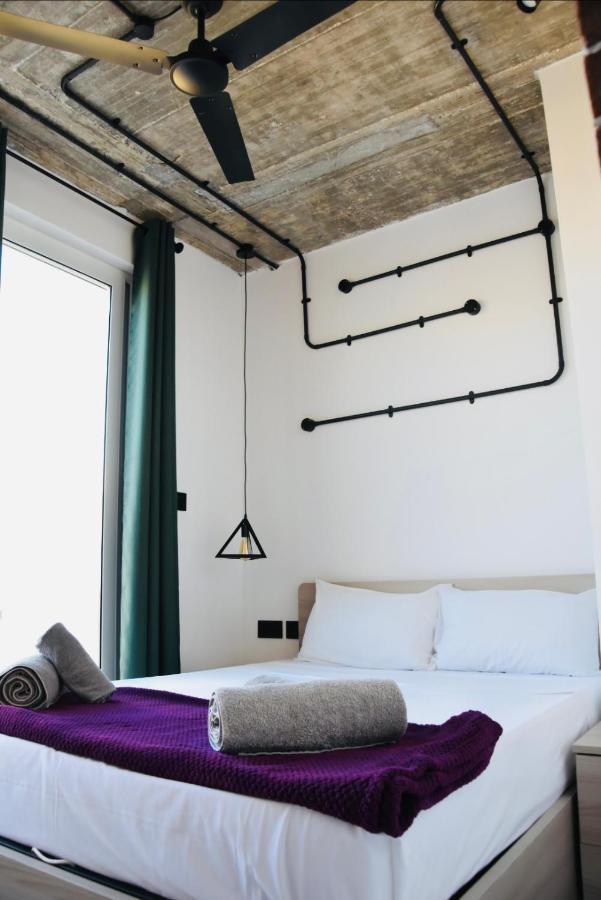Chic Penthouse Industrial-Style Mosta Exterior foto